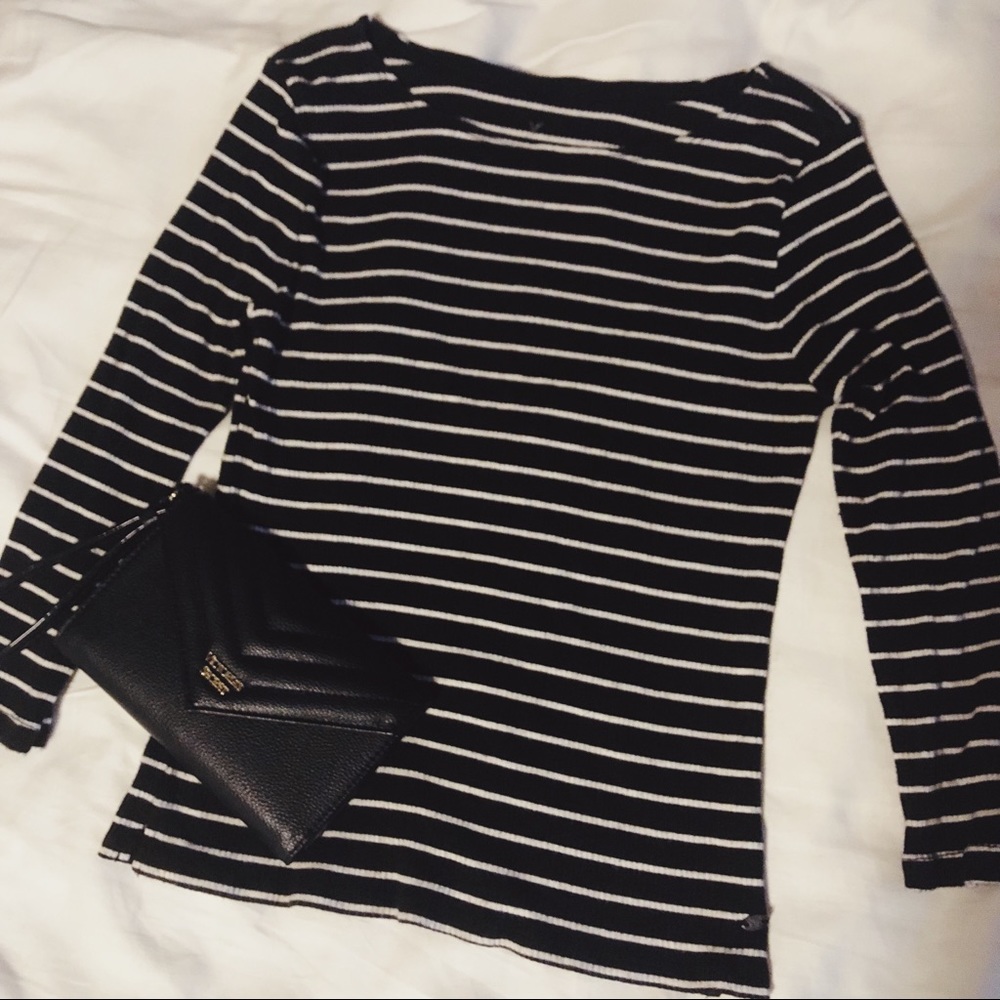 American Eagle Top B&W Stripe Soft and Sexy